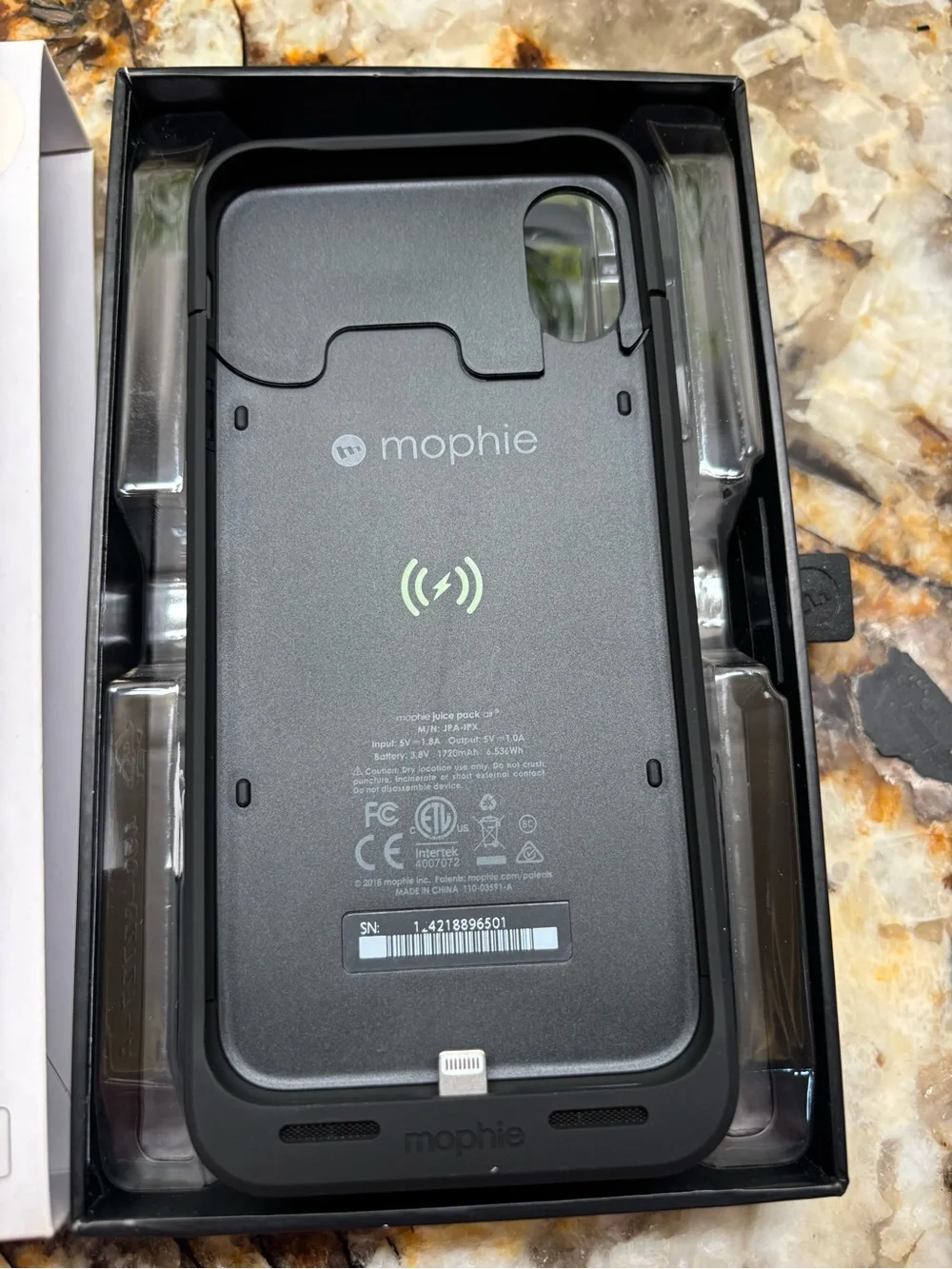 mophie Juice Pack Air Slim Battery Case for iPhone X/XS - Black